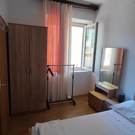 Family-friendly With Swimming Pool Jelsa, Hvar - 22432 公寓 *