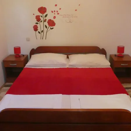 Family-friendly With Swimming Pool Jelsa, Hvar - 22432 公寓