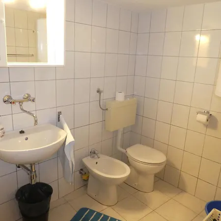 Family-friendly With Swimming Pool Jelsa, Hvar - 22432 * Jelsa (Hvar)