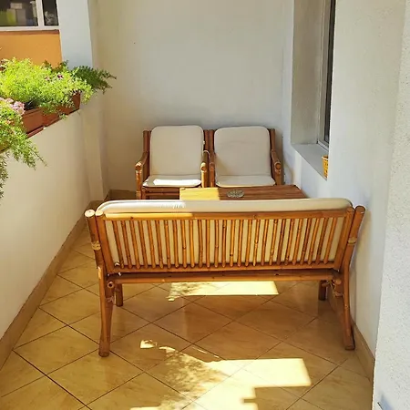 Family-friendly With Swimming Pool Jelsa, Hvar - 22432 Apartmán