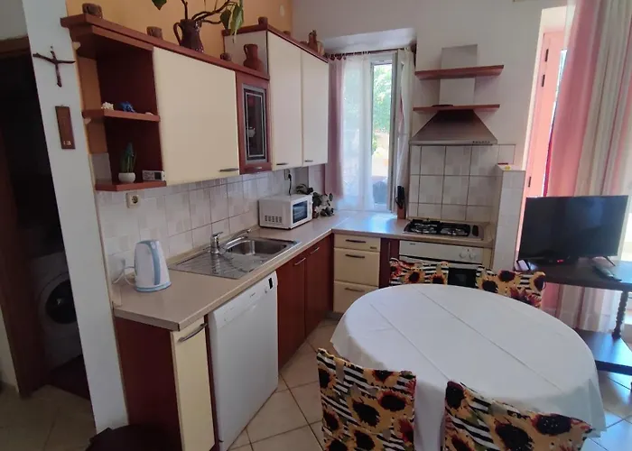 Family-friendly With Swimming Pool Jelsa, Hvar - 22432 Lägenhet Jelsa (Hvar)