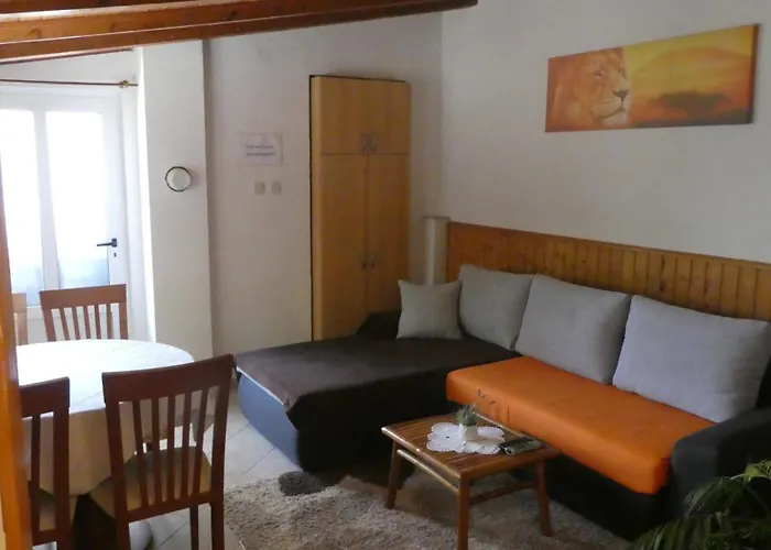 Family-friendly With Swimming Pool Jelsa, Hvar - 22432 *