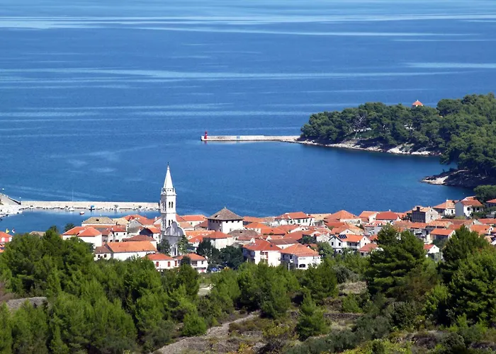 Family-friendly With Swimming Pool Jelsa, Hvar - 22432 Jelsa (Hvar)