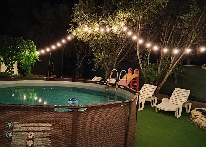 Family-friendly With Swimming Pool Jelsa, Hvar - 22432 Lägenhet *